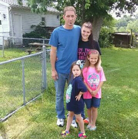 Meet your Posher, Kristina - Picture 2 of 2